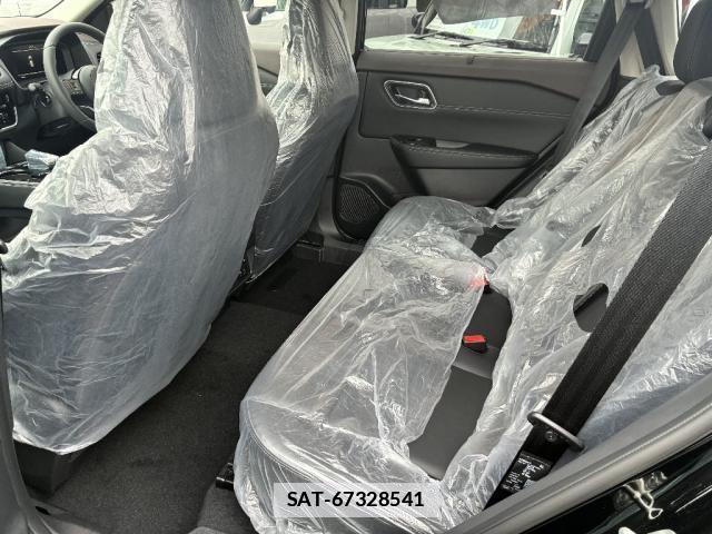 Nissan X-TRAIL 2026-03 7801753-3