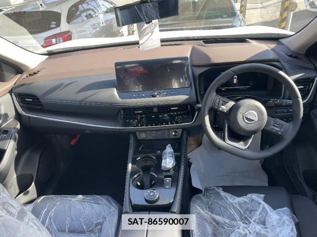 Nissan X-TRAIL 2026-03 7801755-2