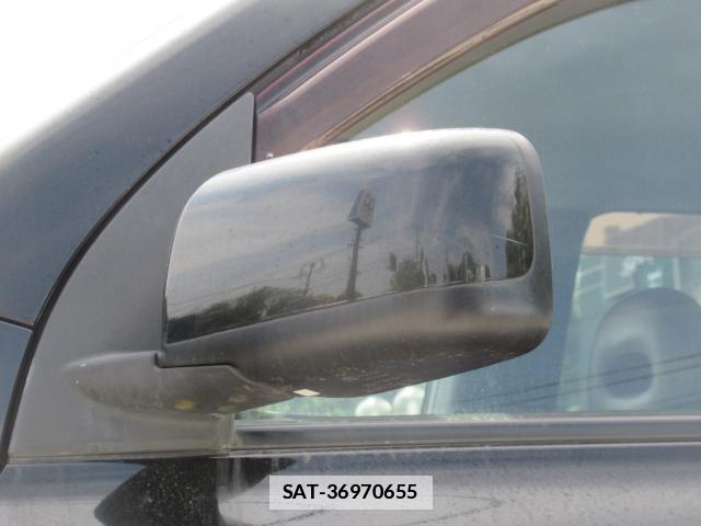 Nissan X-TRAIL 2010-08 7802686-12