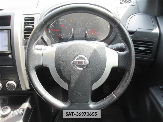 Nissan X-TRAIL 2010-08 7802686-4