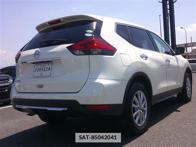 Nissan X-TRAIL 2018-05 7802949-5