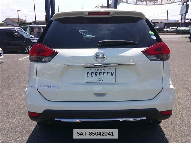 Nissan X-TRAIL 2018-05 7802949-6