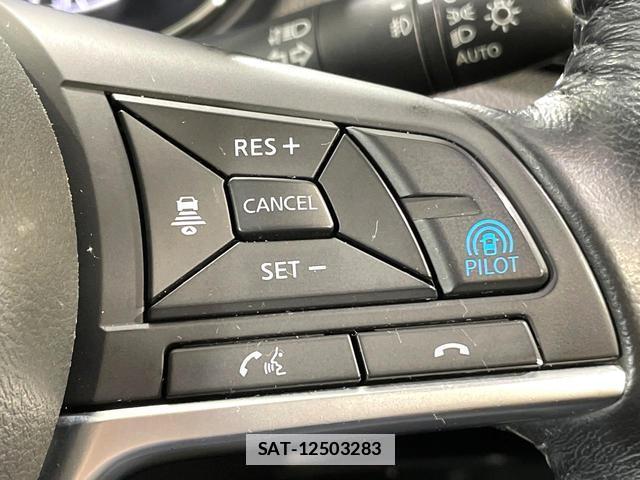 Nissan X-TRAIL 2018-05 7803116-2