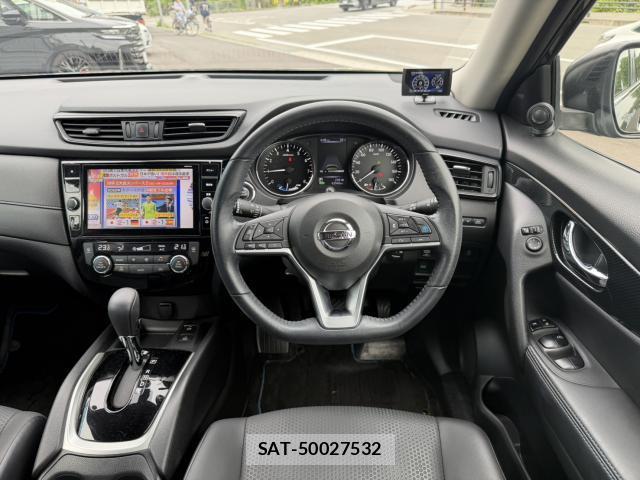 Nissan X-TRAIL 2017-07 7803874-1