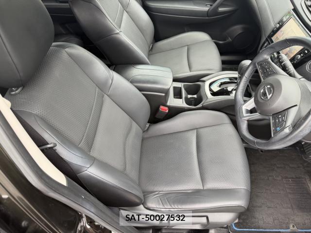 Nissan X-TRAIL 2017-07 7803874-10