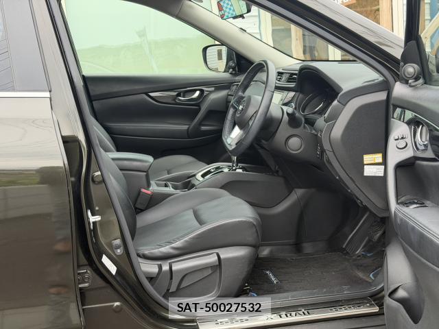 Nissan X-TRAIL 2017-07 7803874-9