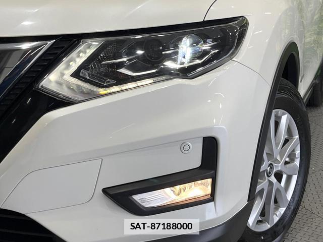 Nissan X-TRAIL 2017-09 7804486-12