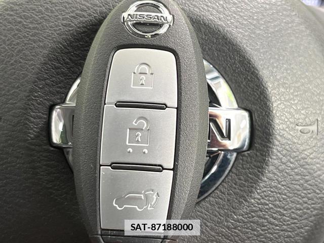 Nissan X-TRAIL 2017-09 7804486-4