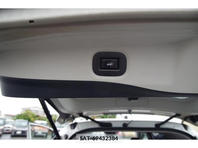 Nissan X-TRAIL 2016-08 7806422-17