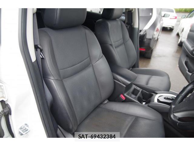 Nissan X-TRAIL 2016-08 7806422-19