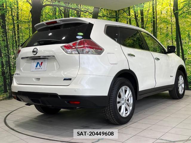 Nissan X-TRAIL 2016-03 7806858-16