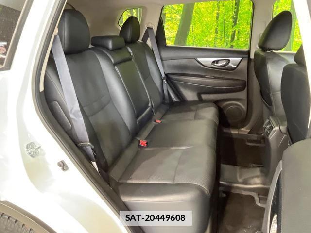 Nissan X-TRAIL 2016-03 7806858-8