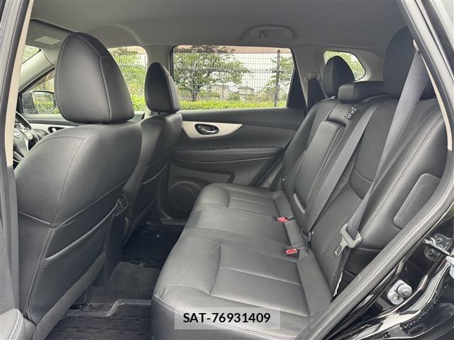Nissan X-TRAIL 2016-09 7806953-4
