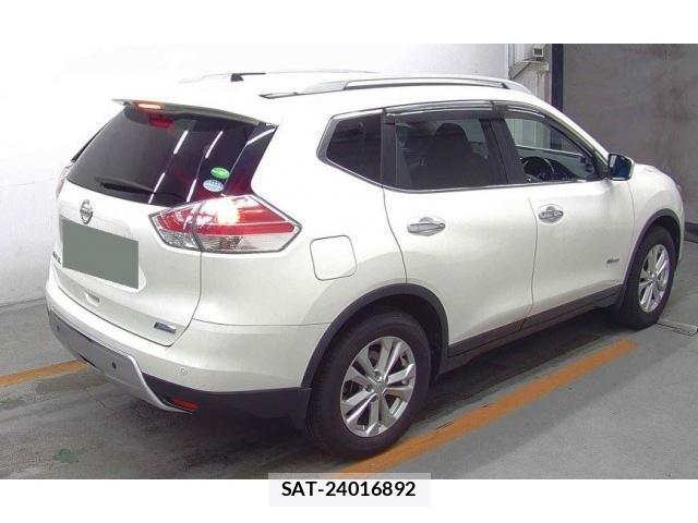 Nissan X-TRAIL 2015-10 7808227-2