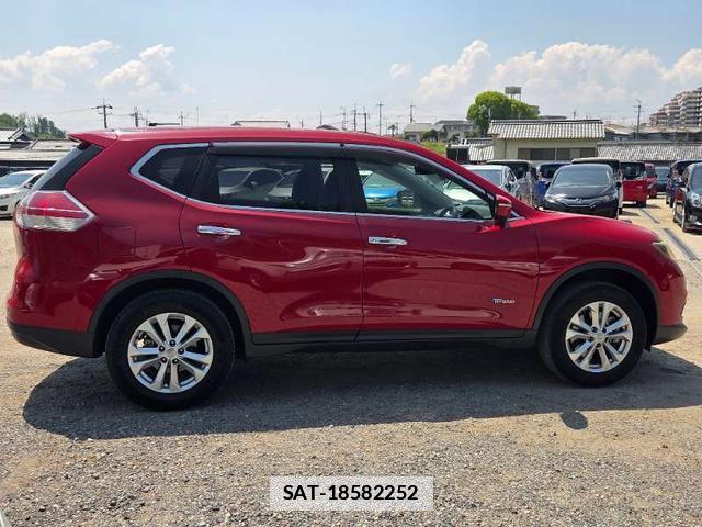 Nissan X-TRAIL 2015-10 7808491-13