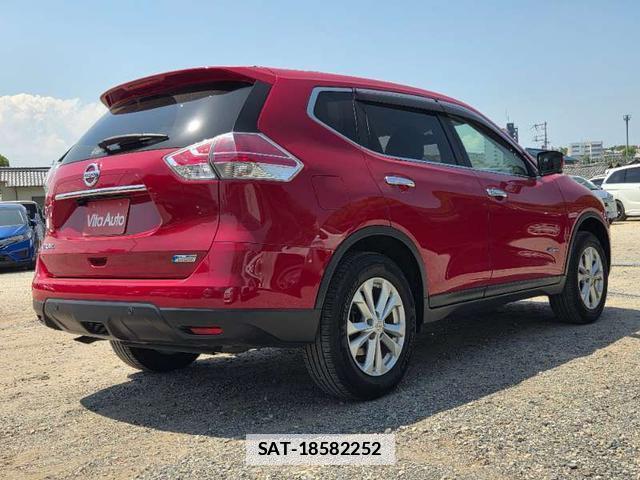 Nissan X-TRAIL 2015-10 7808491-3