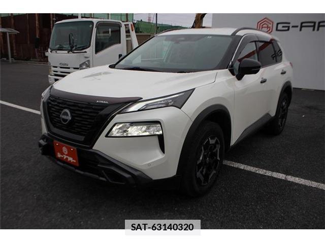 Nissan X-TRAIL 2022-08 7809369-9