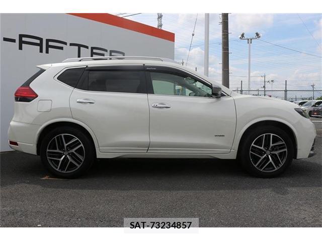 Nissan X-TRAIL 2017-07 7809420-8
