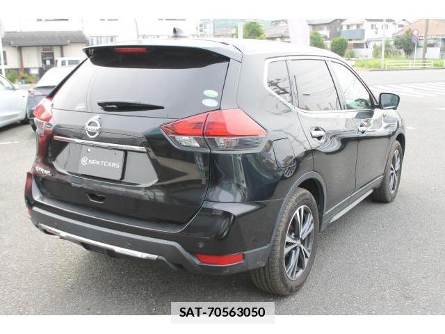 Nissan X-TRAIL 2018-03 7809721-10
