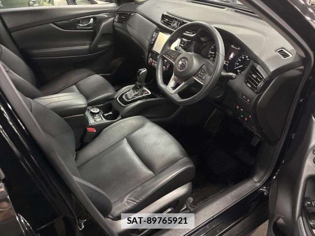 Nissan X-TRAIL 2021-08 7810368-3