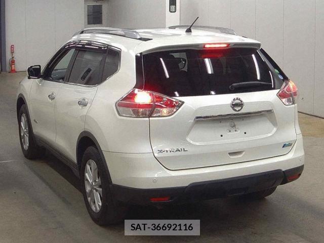 Nissan X-TRAIL 2016-02 7810390-1