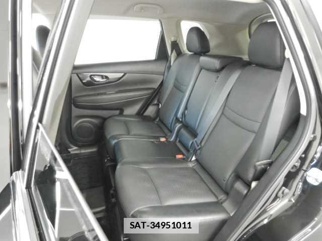 Nissan X-TRAIL 2021-04 7810895-17