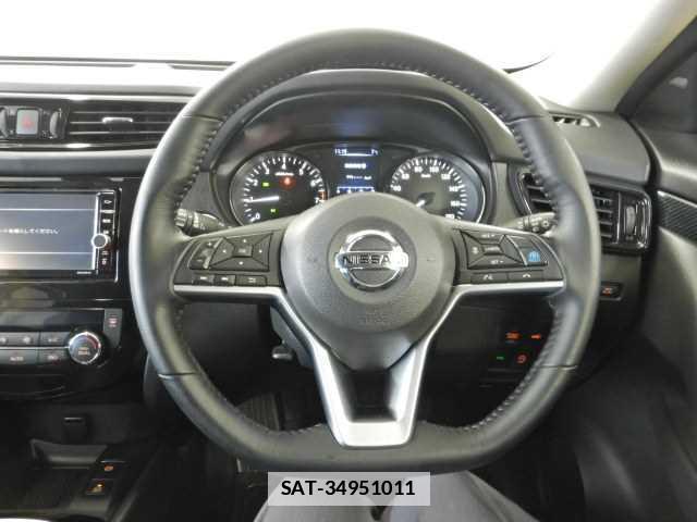 Nissan X-TRAIL 2021-04 7810895-7