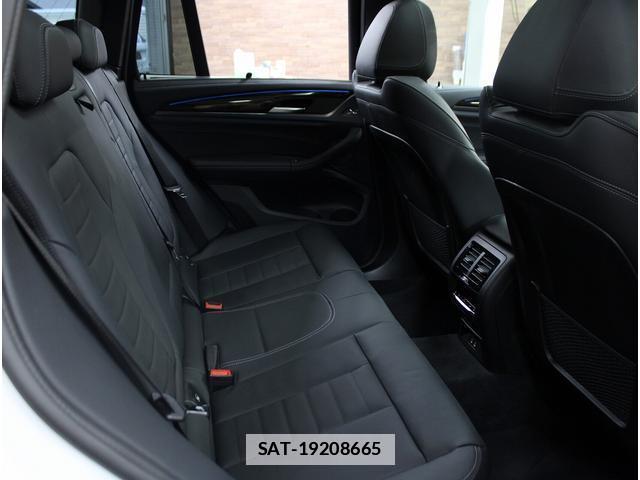 Bmw X3 2022-04 7811277-16