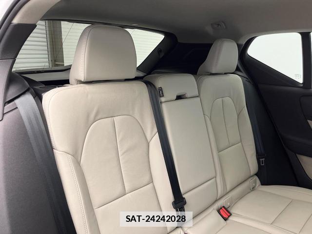 Volvo XC40 2021-12 7793595-12