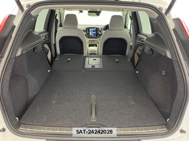 Volvo XC40 2021-12 7793595-13