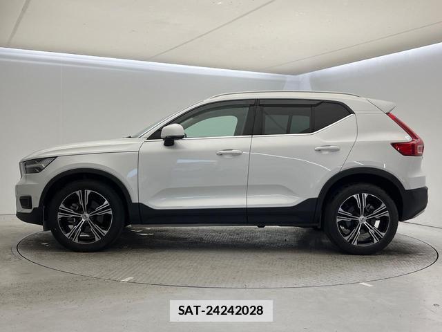 Volvo XC40 2021-12 7793595-18