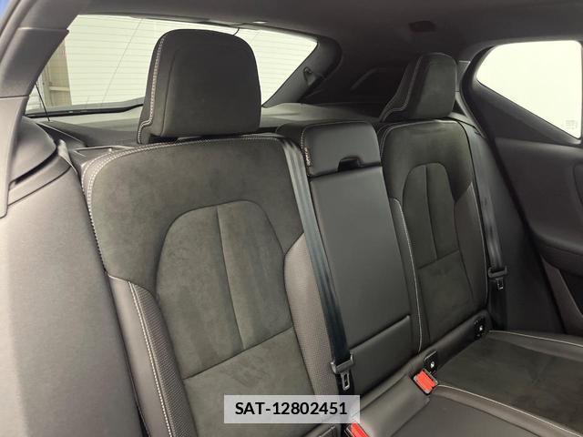Volvo XC40 2021-03 7793596-12