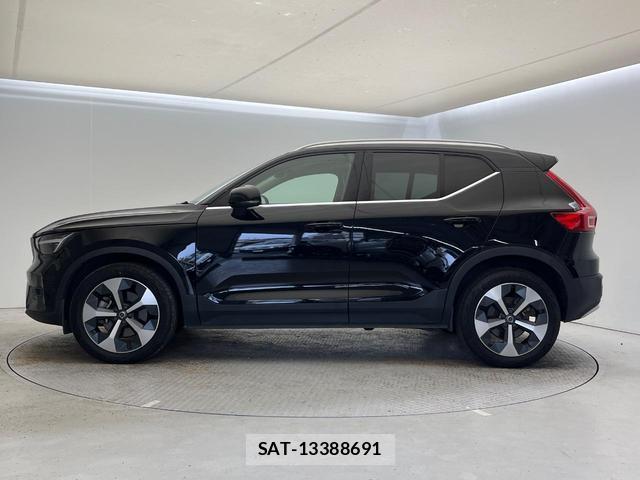 Volvo XC40 2022-09 7793599-17