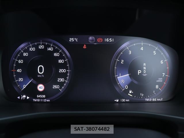 Volvo XC40 2018-12 7794492-12