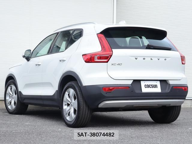 Volvo XC40 2018-12 7794492-9