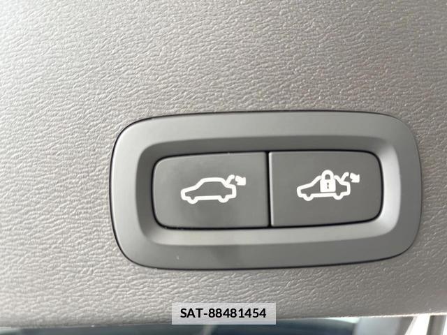 Volvo XC40 2024-09 7794515-17
