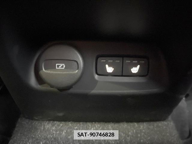 Volvo XC40 2020-12 7794516-15