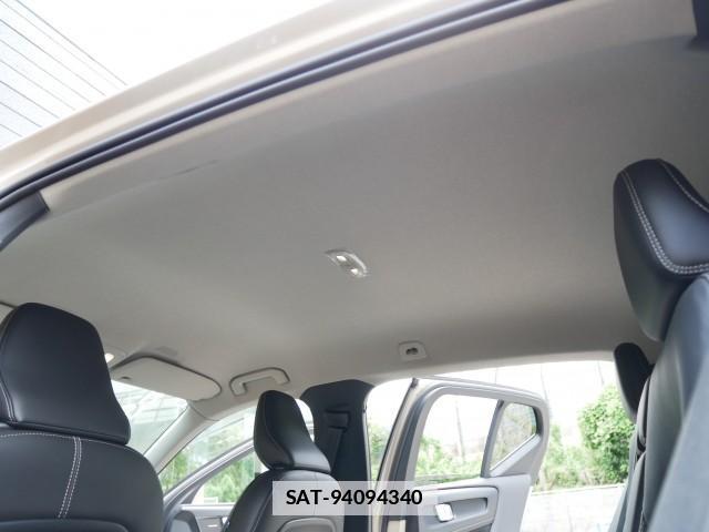 Volvo XC40 2025-11 7794543-10