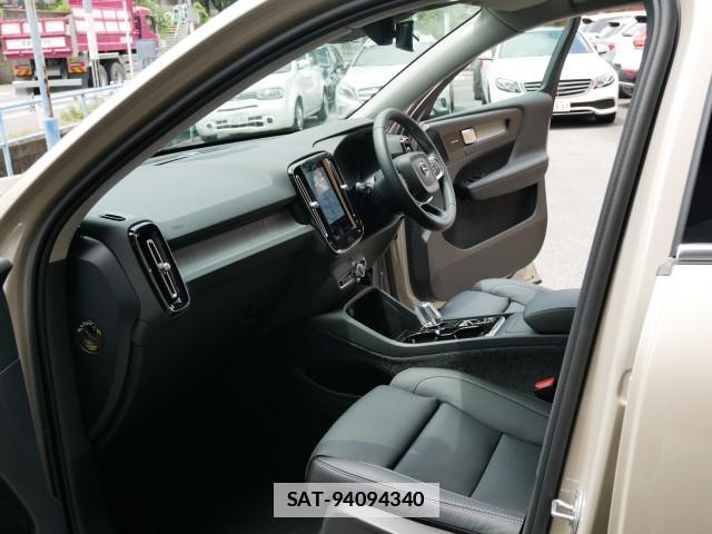 Volvo XC40 2025-11 7794543-5