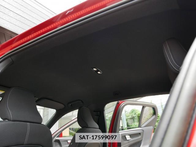 Volvo XC40 2023-03 7794545-10