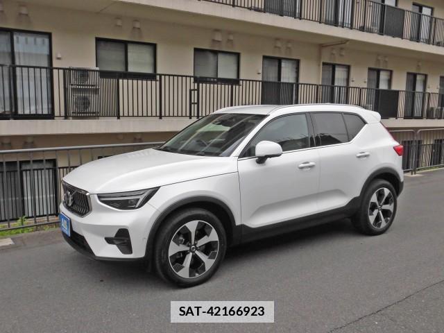 Volvo XC40 2023-05 7797011-11