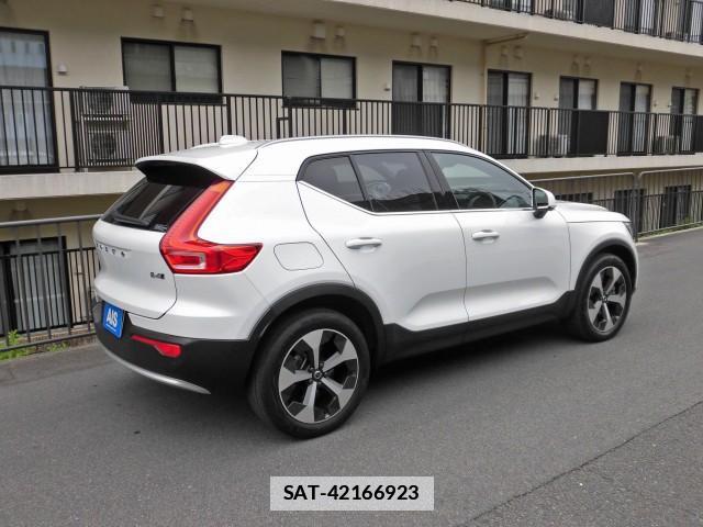 Volvo XC40 2023-05 7797011-12