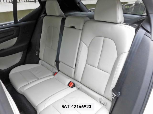 Volvo XC40 2023-05 7797011-6