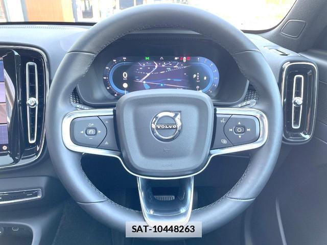Volvo XC40 2025-09 7798075-10