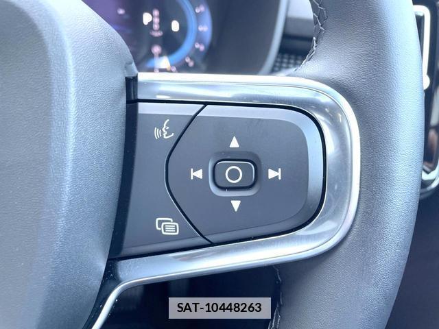 Volvo XC40 2025-09 7798075-11