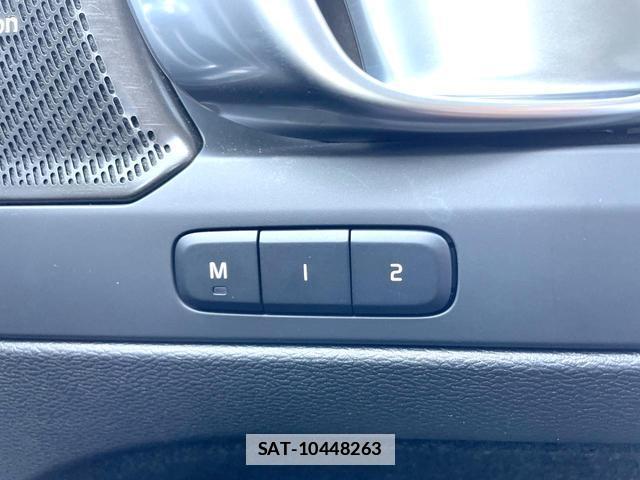 Volvo XC40 2025-09 7798075-14