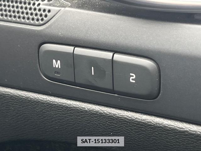 Volvo XC40 2021-12 7798766-7