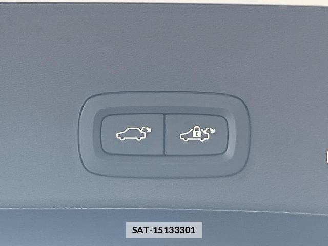 Volvo XC40 2021-12 7798766-8