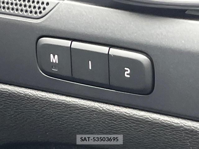 Volvo XC40 2022-10 7798770-7
