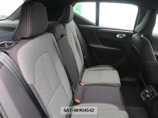Volvo XC40 2022-09 7799311-11